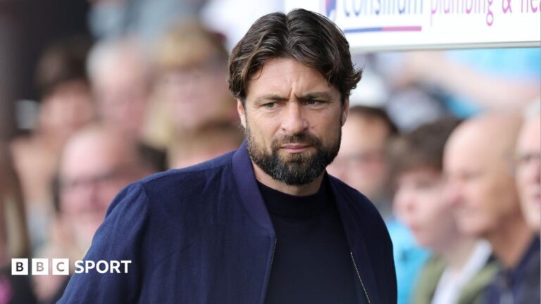 Leicester close in on Martin appointment