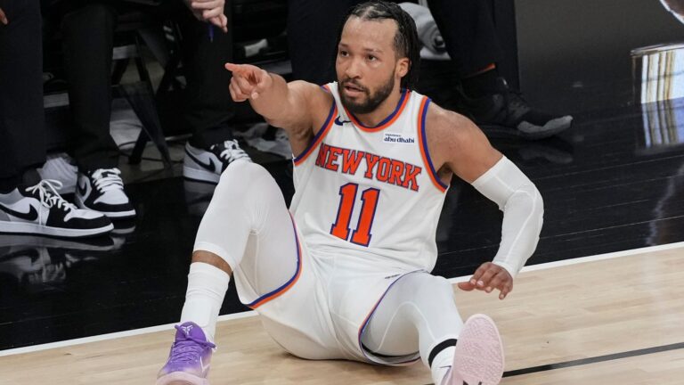 Brunson stars and Wemby struggles as Knicks take NBA Finals opener on the road