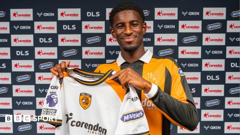 Forward Cho becomes Hull’s 12th summer signing