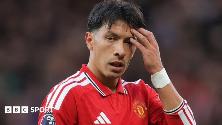 Martinez apologises for outburst and fined by Man Utd